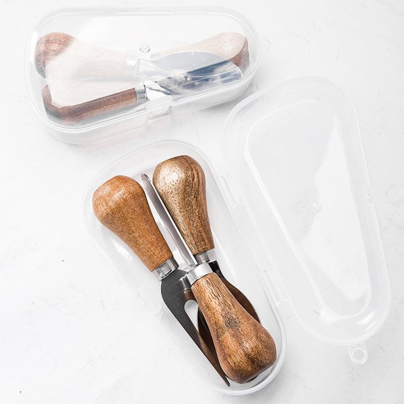 3-piece butter knife set in stainless steel and wood