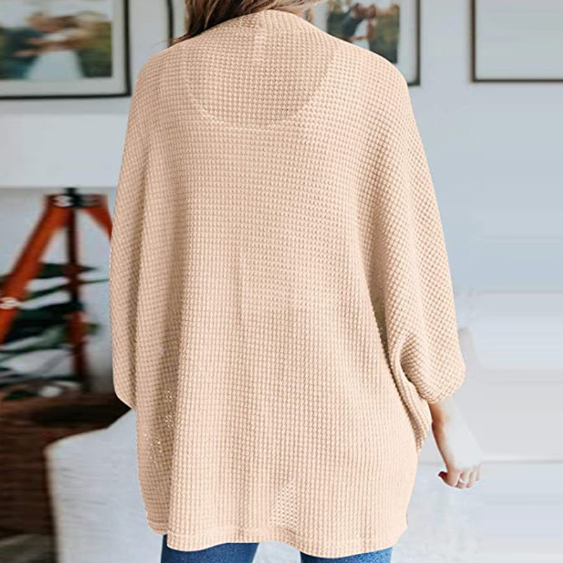 3/4-sleeved knitted cardigan for everyday wear or home use