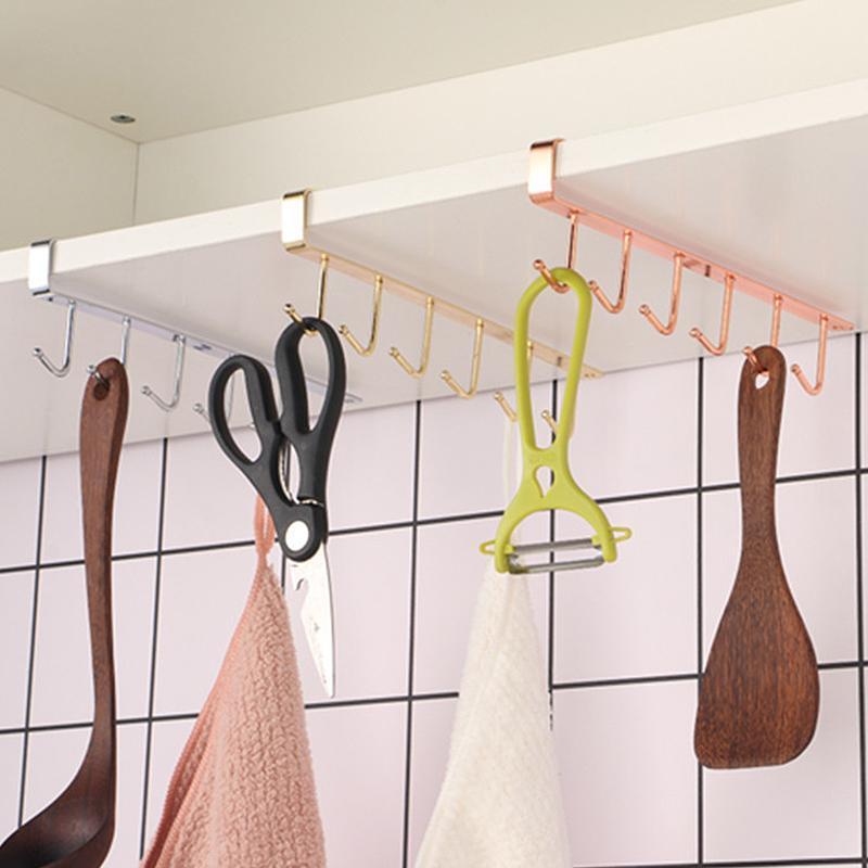 6 hanging hooks for efficient cupboard space