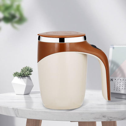 Automatic stirring coffee cup for easy use