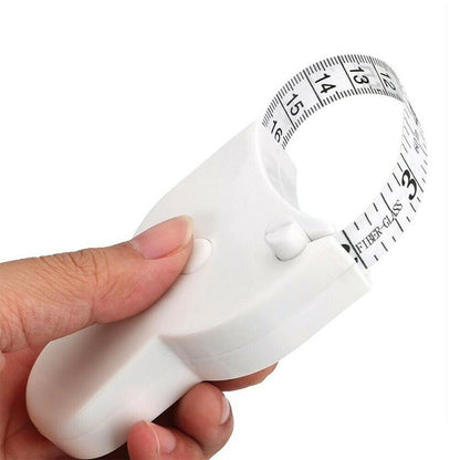 Automatic rolling measuring tape for accurate circumference measurement