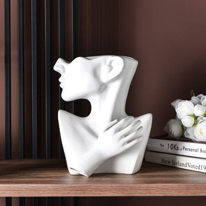 Elegant vase in white ceramic