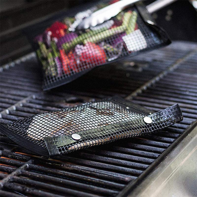 Reusable non-stick grill bags for clean grilling