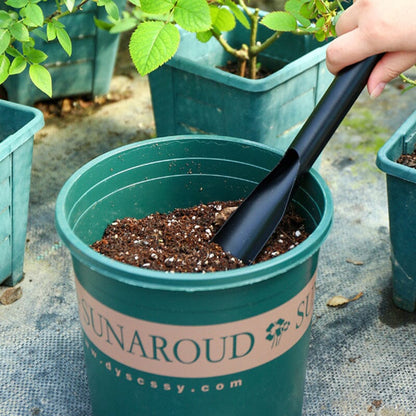 Garden spade in stainless steel with non-slip handle