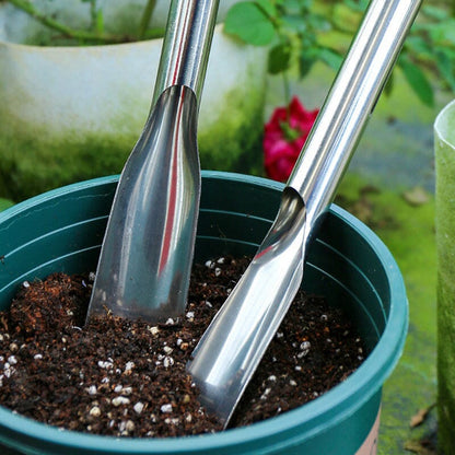 Garden spade in stainless steel with non-slip handle