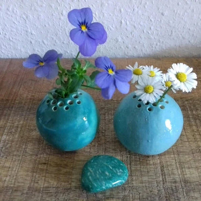 Handmade resin vase - perfect for small flowers