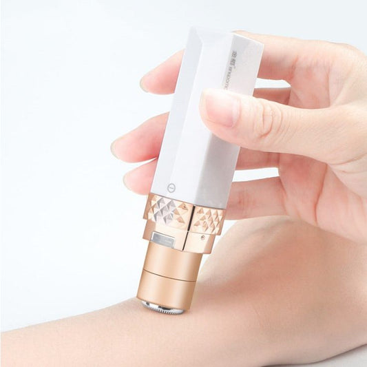 Hair removal device in pocket size