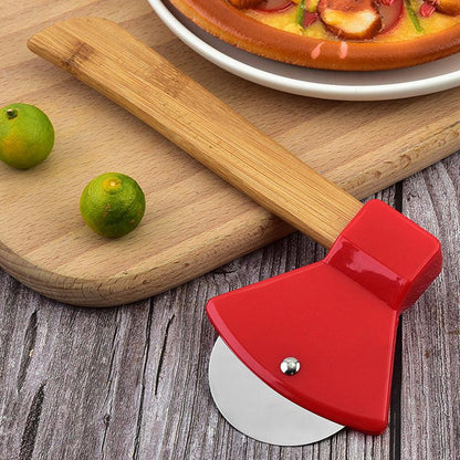 Ax shaped pizza wheel - cut with precision