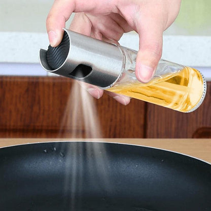 Oil spray bottle in glass - light and multifunctional