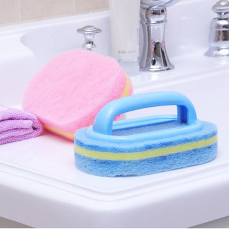 Scouring sponge with handle