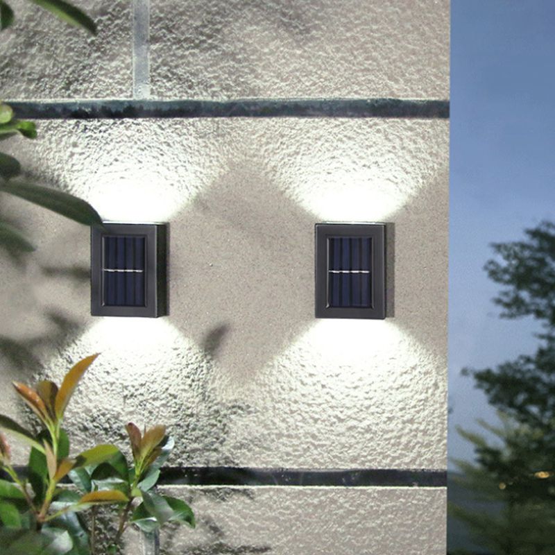 Solar wall lamp for outdoor lighting