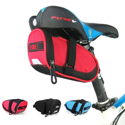 Water-resistant bike bag for the rear