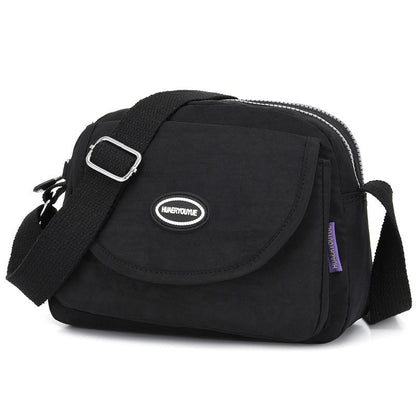 Waterproof women's shoulder bag in nylon