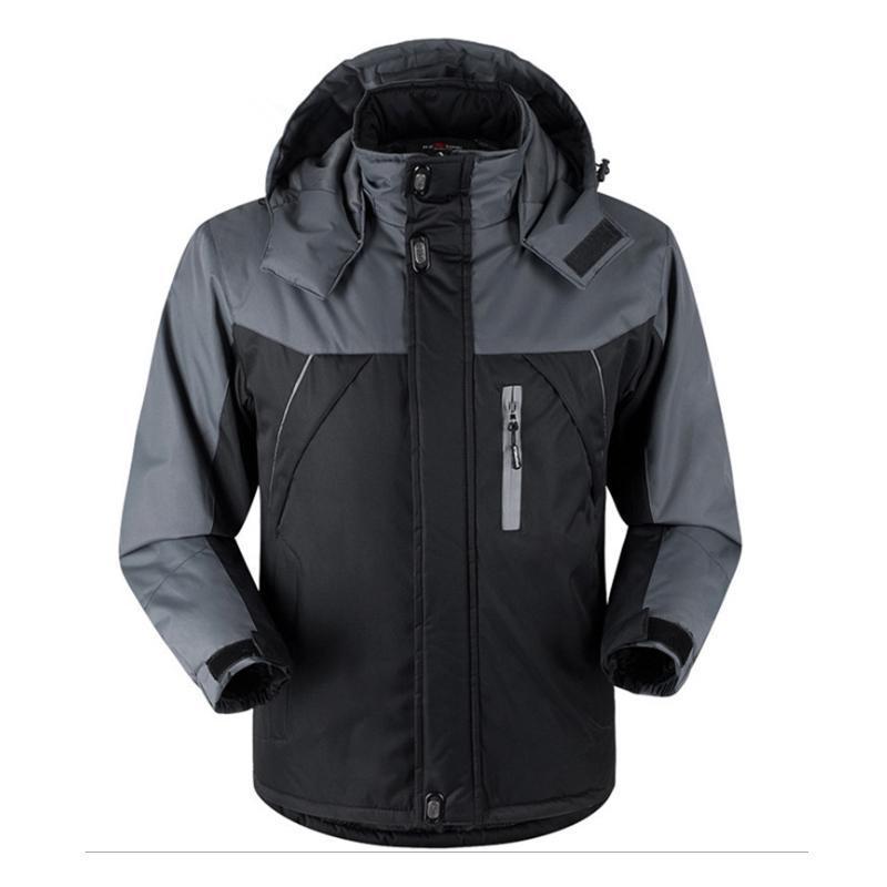 Spring-resistant jacket for winter activities