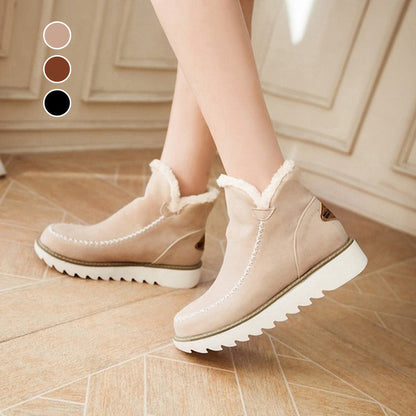 Winter snow boots with flat heels for women