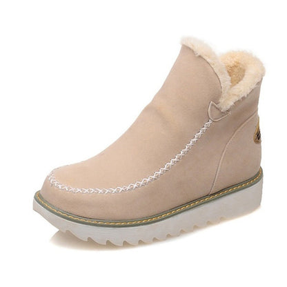 Winter snow boots with flat heels for women